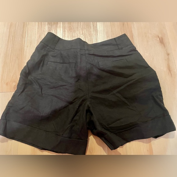 Jodi Arnold for The Limited Linen Blend Shorts - Picture 2 of 3